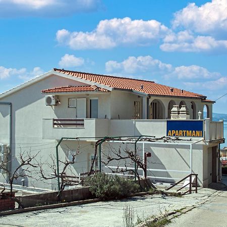 Apartments With A Parking Space Pisak, Omis - 5975 Екстериор снимка