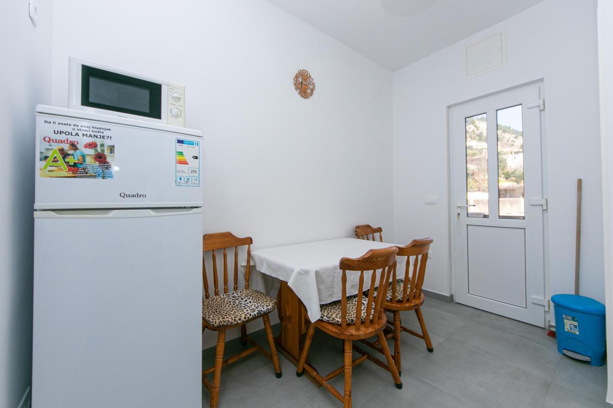 Apartments With A Parking Space Pisak, Omis - 5975 Екстериор снимка