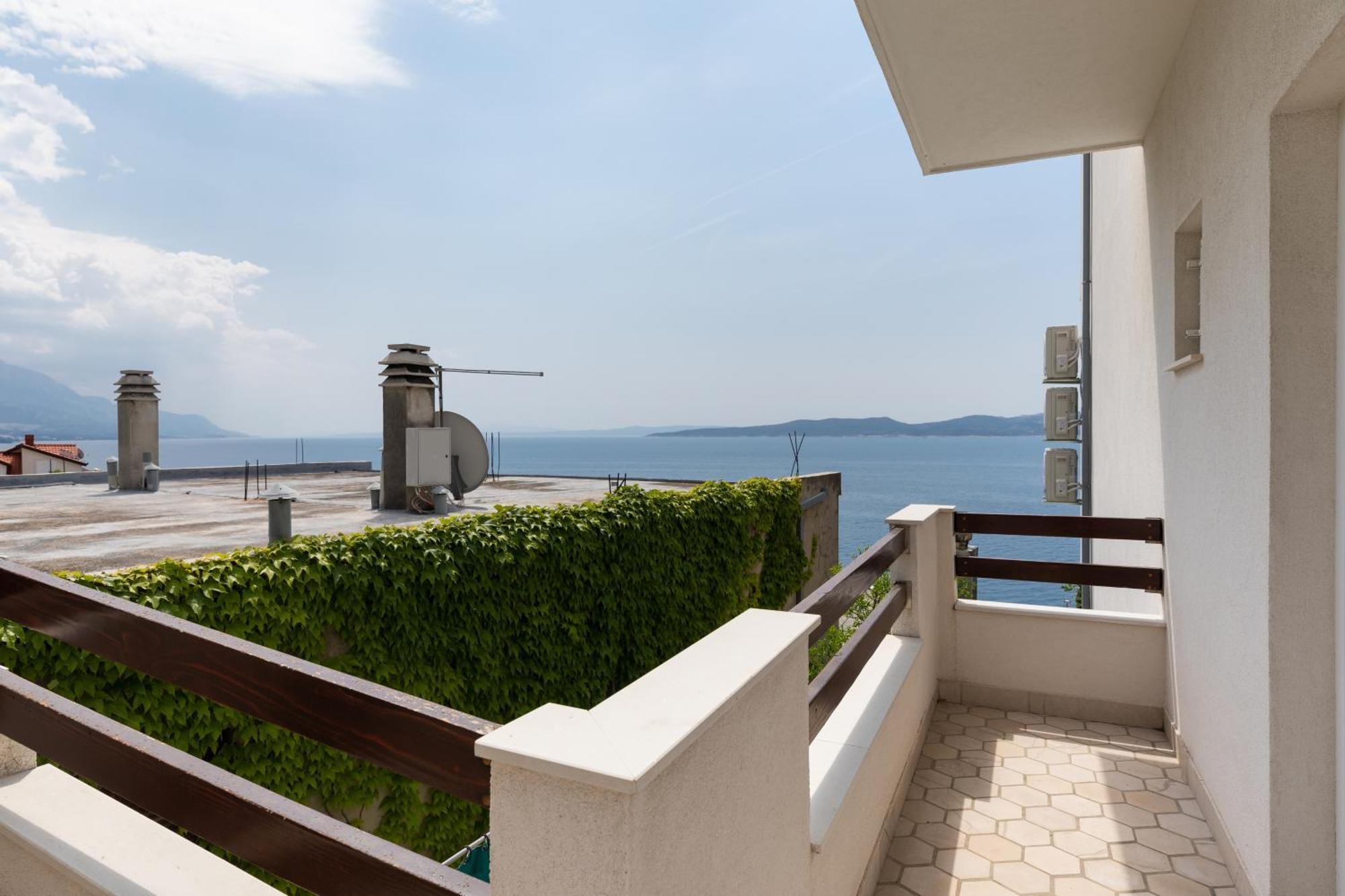 Apartments With A Parking Space Pisak, Omis - 5975 Екстериор снимка