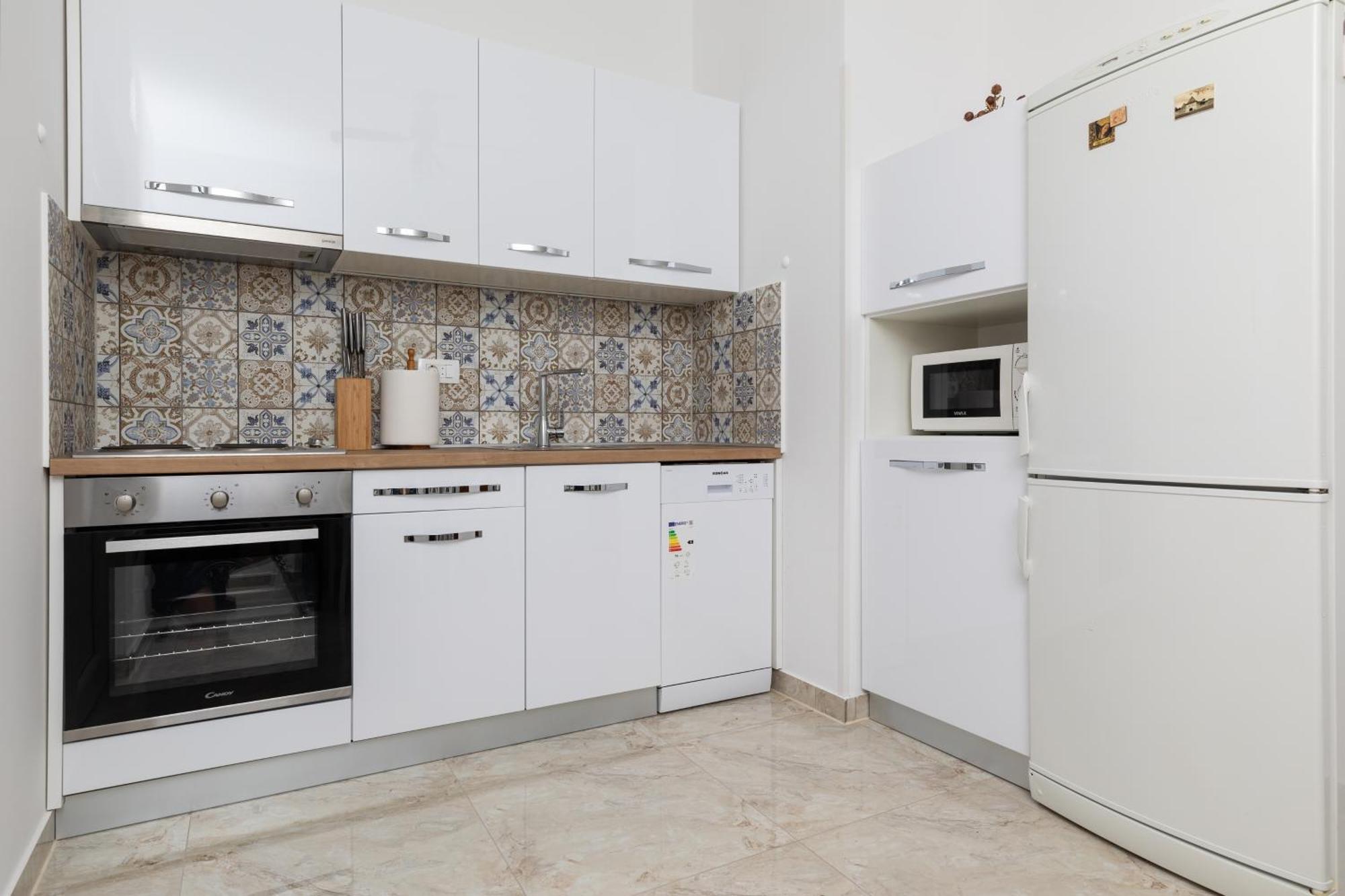 Apartments With A Parking Space Pisak, Omis - 5975 Екстериор снимка