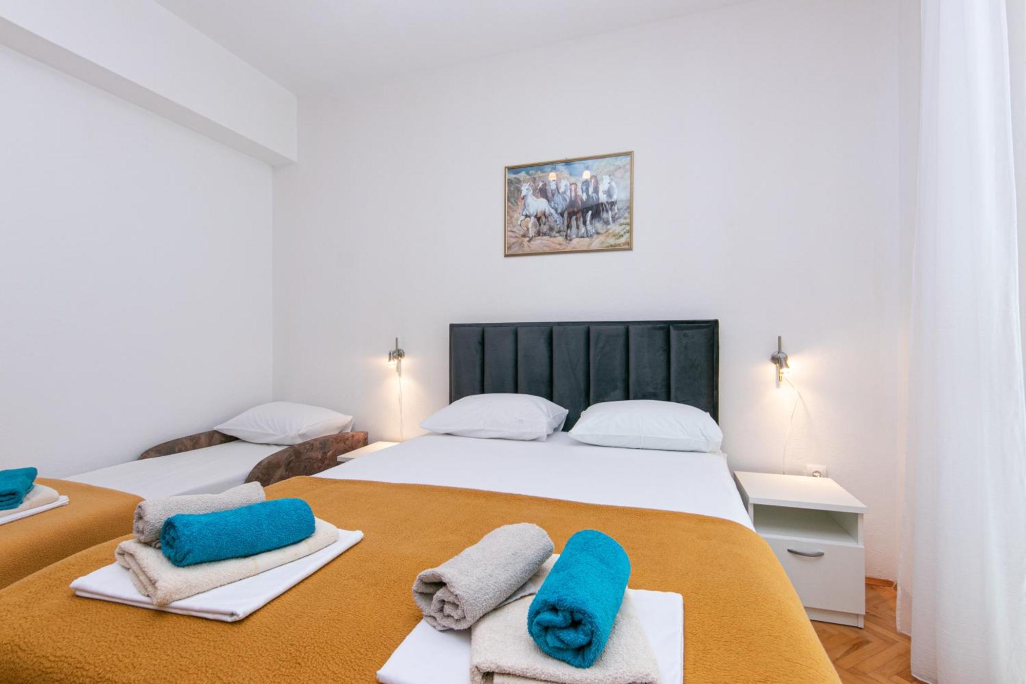 Apartments With A Parking Space Pisak, Omis - 5975 Екстериор снимка
